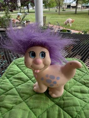 Vintage 1985 Playskool Snugglebumms SnugglePets “Trusty” Purple Hair